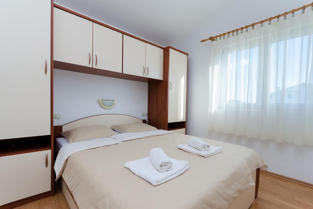 Apartments Marija P 洛帕 外观 照片