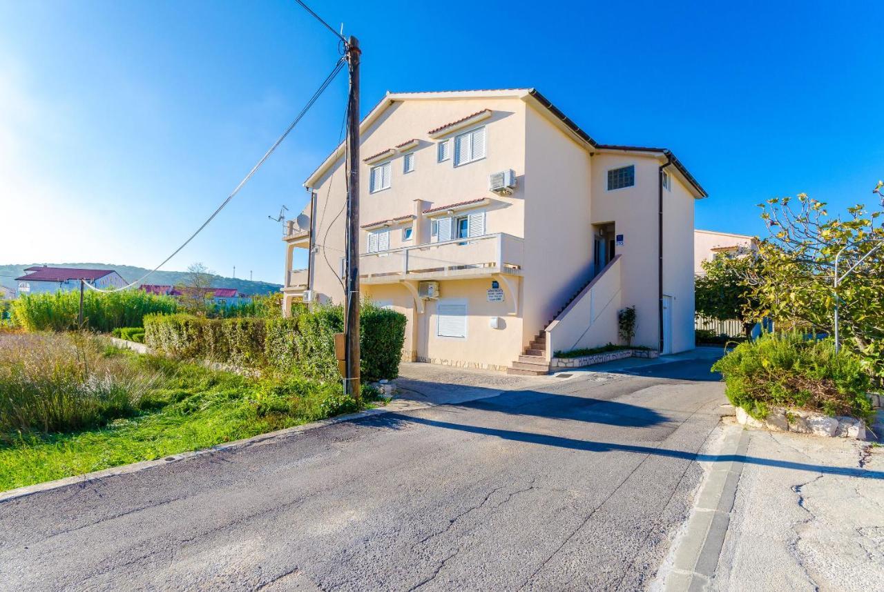 Apartments Marija P 洛帕 外观 照片