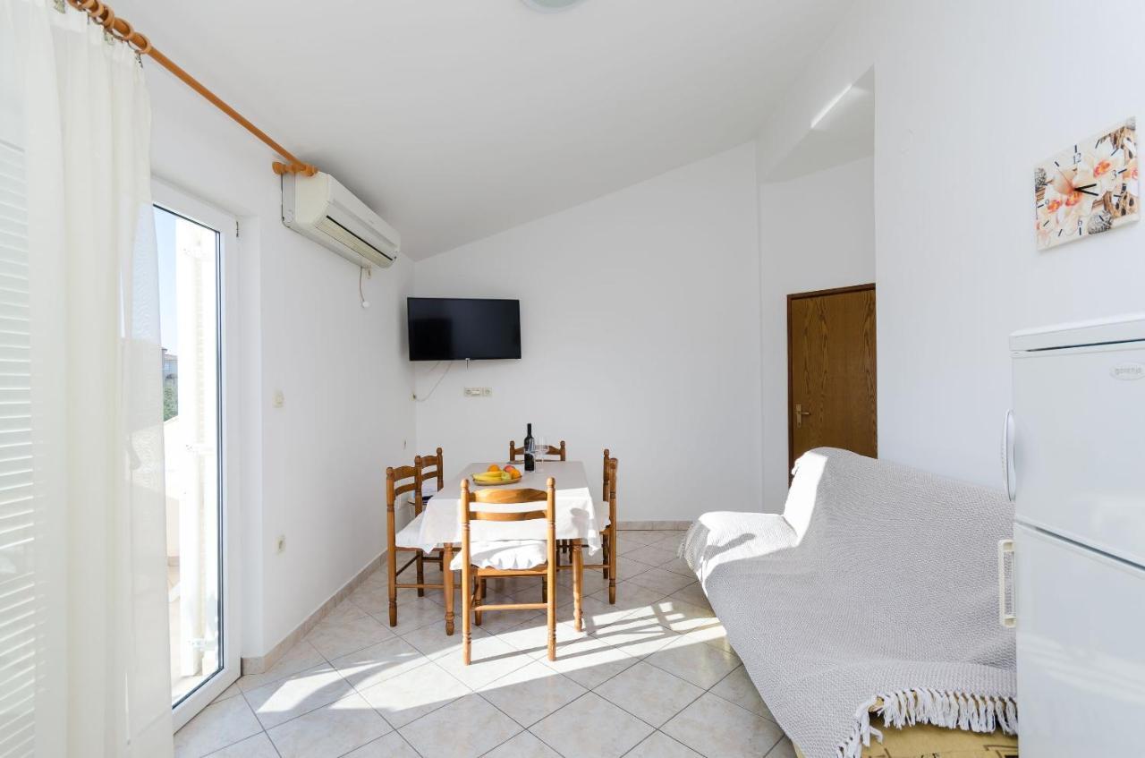 Apartments Marija P 洛帕 外观 照片